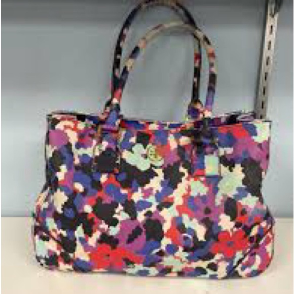 Tori Burch shoulder bag. Excellent condition!